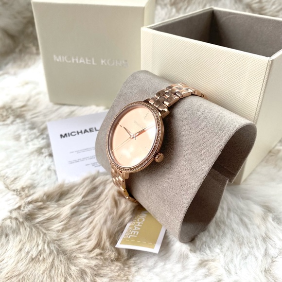 NWT authentic MK rosegold tone pave rim watch - Picture 5 of 8